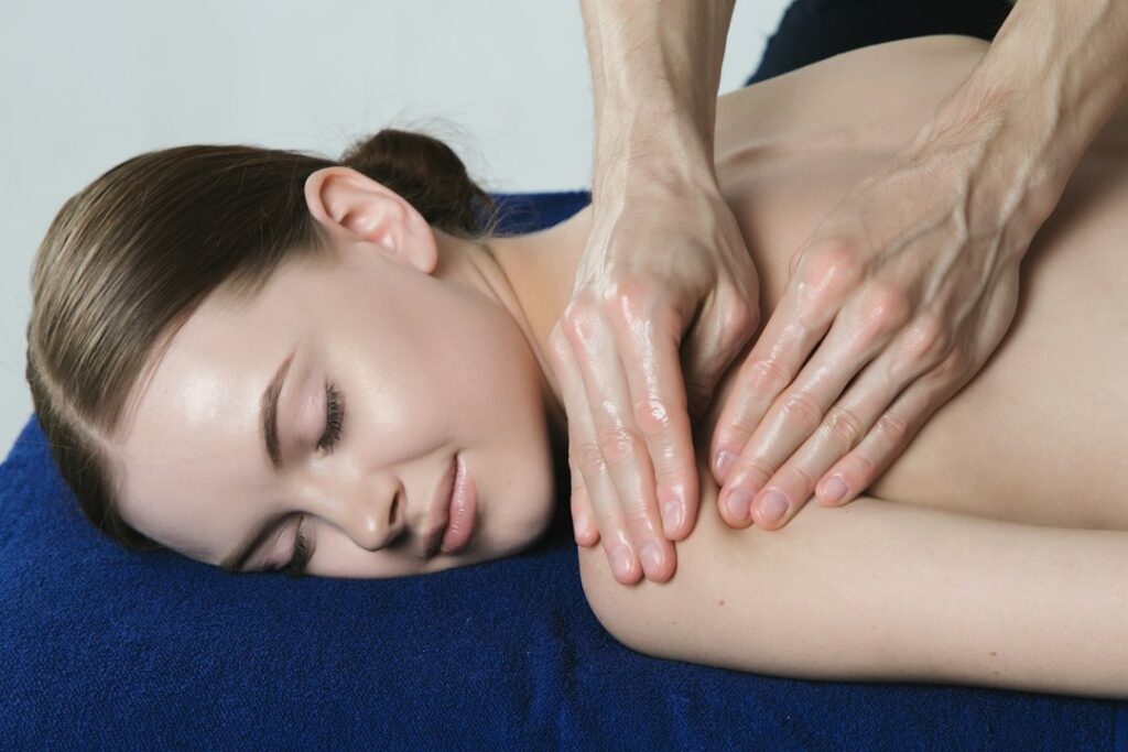 back pain relief massage at home in Da Nang